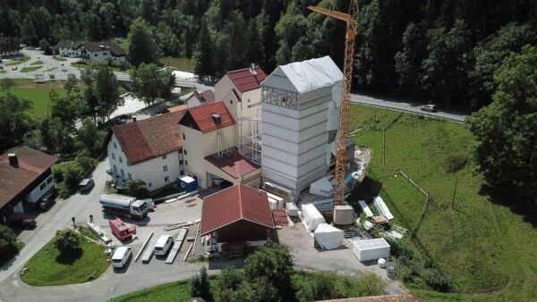 Een blik op de bouwlocatie van Leitzach-Mühle. 