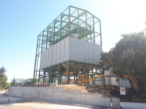 Square silos for Delta Cafés