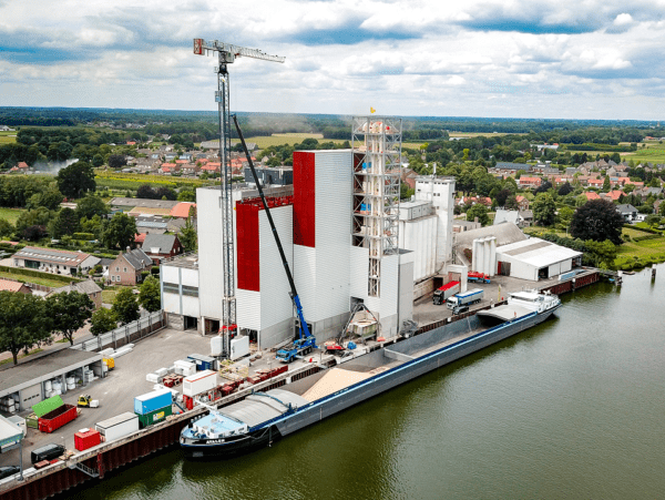 Havens Diervoeders square silos overview